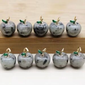 8pcs Elegant Gray and Green Apple Pendant